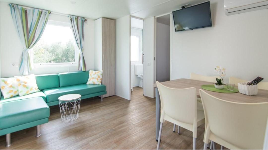 Mobile Homes Kamp Maslina, Biograd Na Moru Eksteriør bilde